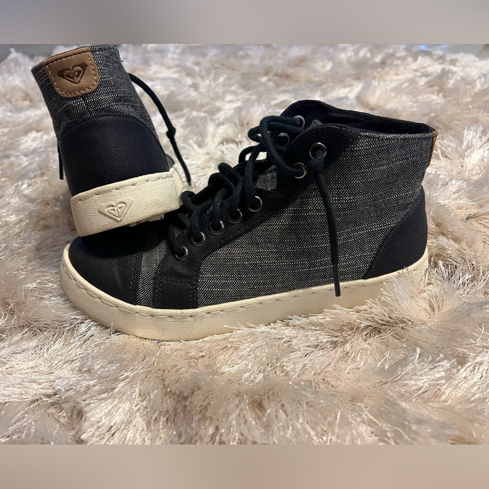 Roxy Shoes size 6.5 women’s